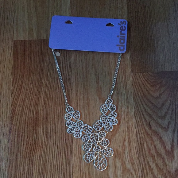 Claire’s Necklace - Picture 1 of 1